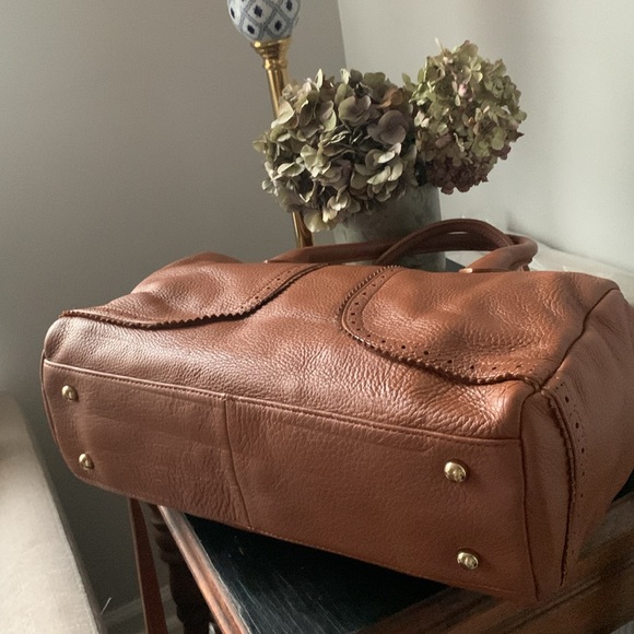 Talbots Brown cognac laser cut 100% Leather Shoulder hand  Bag tote - Picture 8 of 12